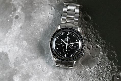 el primer reloj de la luna